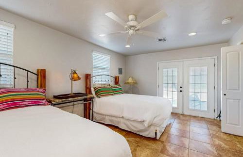 4-Bedroom Spacious Home with Guest House & Pool, Located on 9 Acres of Land - Foto 29
