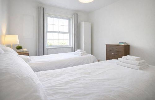 Peaceful Family & Workers Home Near Train Station - Foto 12