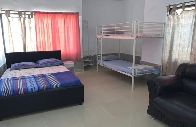 Sleeps8- Private Secure Parking- Garden- Aircon - Foto 9