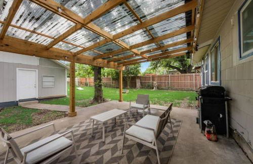 Gametime! Walk to Cowboys/ Rangers Stadium - Photo 10