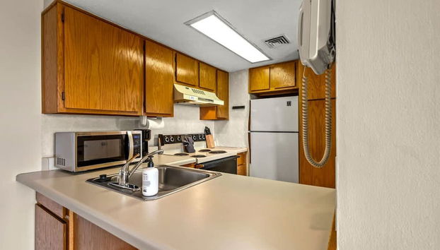 Sleeps 4 Private Balcony w Views Heated Pool - Foto 4, Habitación