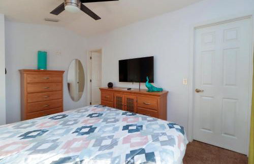 Sunny South Facing Pool with Hot Tub and Lake View Near Disney - Foto 53