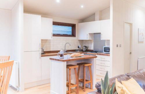 Family friendly, lovely Lakeland lodge with private parking and a patio - Foto 9