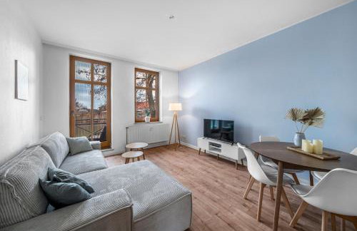 LeHaStays - Apartments Buckau 16a I Küche I Smart TV mit Netflix I toller Innenhof - Photo 4