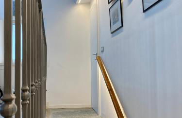 Casa Hygge - Lake Front - Photographer's Art Home - Photo 45