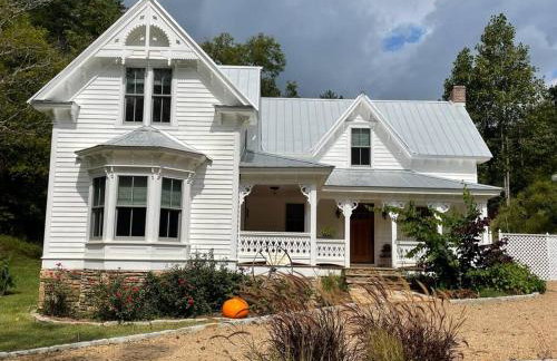 1878 Victorian Farm House near Asheville - Foto 48