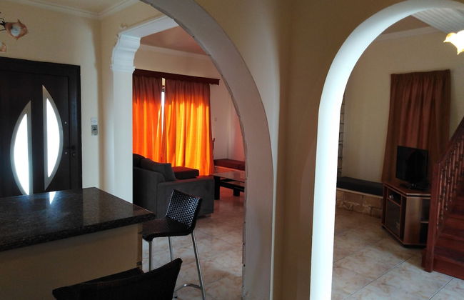 Lovely 7 Bedroom Villa !! - Photo 52