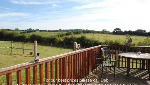FAIRVIEW FARM Holiday Accommodation 14 Luxury Lodges, Cabins, Dog Friendly, Suitable for Couples, Families and Groups, Wedding Guests , Corporate events, Sleeps 2-65 guests in Ravenshead, Nottingham near Sherwood Forest, set in 88 acres - Foto 2, Garden view