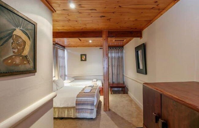 Knysna Lodge Self Catering Accommodation - Foto 4