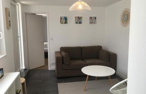 Votre mini maison en plein cœur du centre ville -terrasse - et parking privé sur place clos - draps et ménage inclus - Photo 8