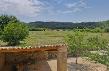 Beautiful Farmhouse with large swimming pool within walking distance of a charming, lively village - Foto 39