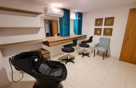 Apartamento espetacular na MELHOR praia da Bahia, GUARAJUBA é uma das únicas praias com selo azul do Brasil -Luxo, lazer, diversão e tranquilidade! Projetado para que você tenha a melhor experiência em hospedagem - Condominio tipo resort, o mais procurado - Foto 79