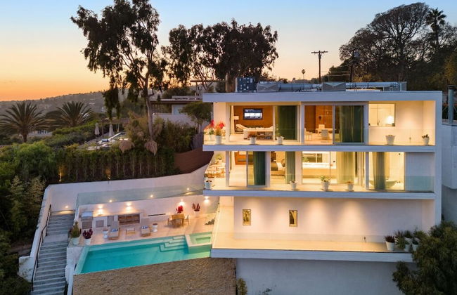 Beverly Grove - Photo 32