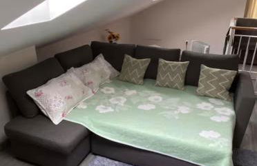 Lovely newly refurbished, 1 bedroom top floor apartment with sea views, fast WI-FI CABLE TV and Netflix - Photo 21