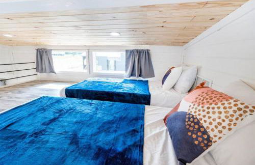 2 Villa D'Azur Luxury Tiny House Mins to Lake Guntersville, Downtown, Firepit - Foto 21