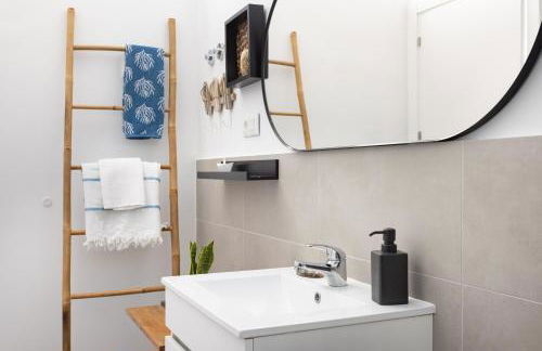 Home2Book Design & Breathtaking Sea Views El Porís - Foto 22