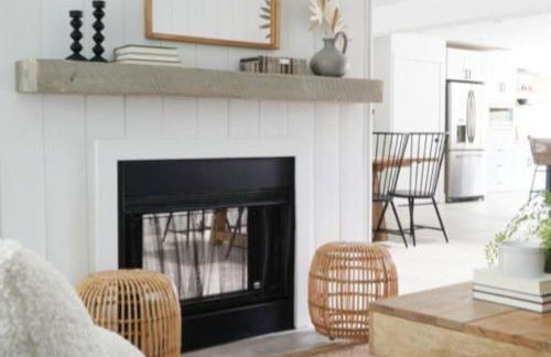 Remodeled 4BR Pool Home/IMG Golf View/Near Beaches - Photo 4