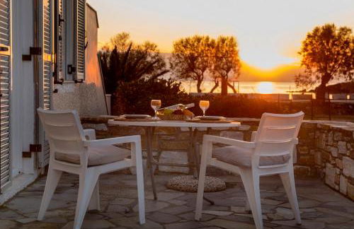 Family by the sea Syros - Photo 3