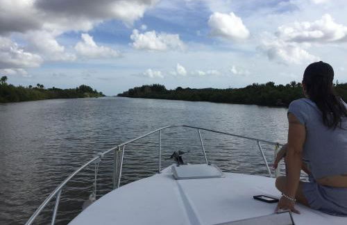 117 Cocoa Beach Club Direct Oceanfront Next to Pier, Dog Friendly! - Foto 26