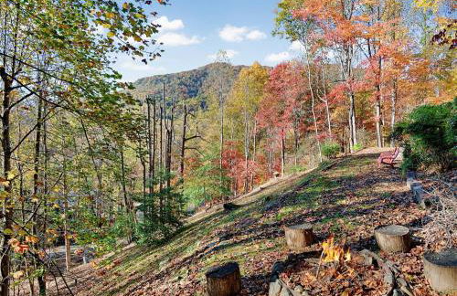 BearHavencabinfun 3 story Log Cabin Mountain View,Hot Tub, sleeps 10 - Foto 48