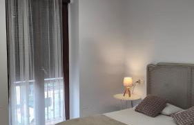 Amplio alojamiento centro barrio del Oeste - Photo 4