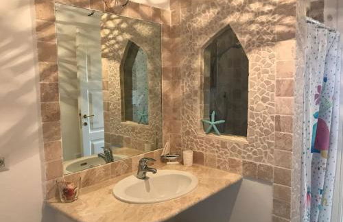 Boutique Apartment no 24 with Sea View and large Pool - Photo 30