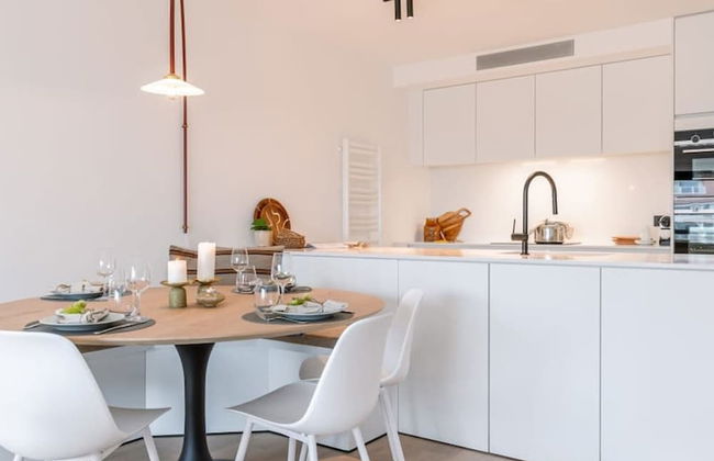 Renovated Apartment With sea View and Parking - Foto 3