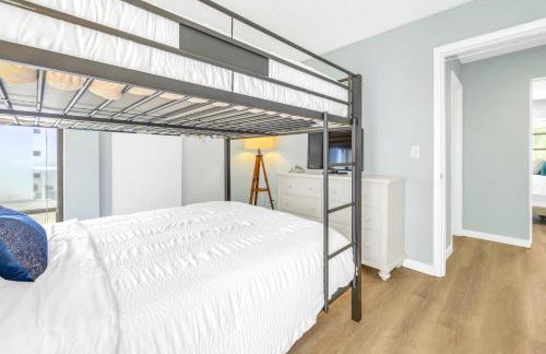 Private Patio - Walk to Beach Shops & More! - Foto 14