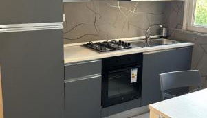 JOIVY Spacious 3-bedroom flat, easy access to Central Rome - Foto 2, stove