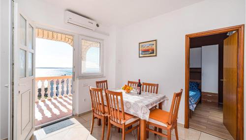 2 Bedroom Nice Apartment In Rtina - Foto 3