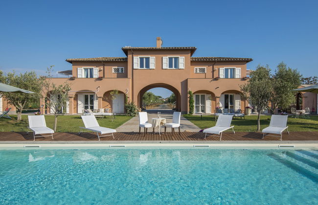 Marina Velca - Foto 38