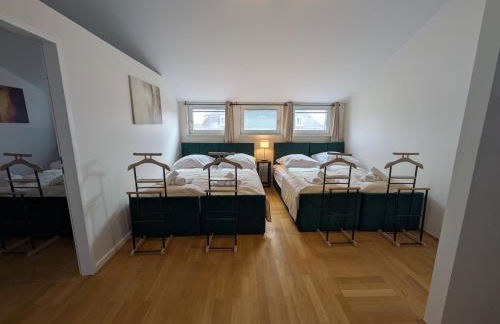 Munich Large Apartment 145 qm and 5 Bedrooms with Roof Terrace in centrally located 1 to 14 Guests - Foto 15