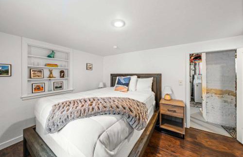 Parkside Escape South Hill w Private ADU - Photo 44