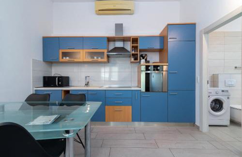Maca Apartments & Suites with Heated pool near beach 50m - Foto 73