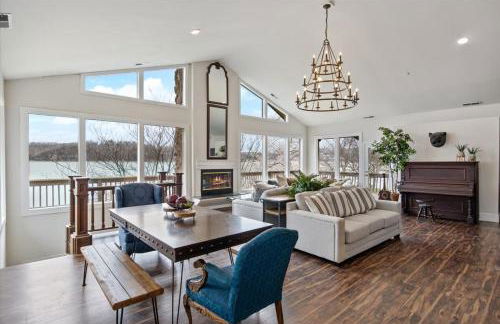 The Linn Creek Lodge Family Home with Private Dock - Foto 4