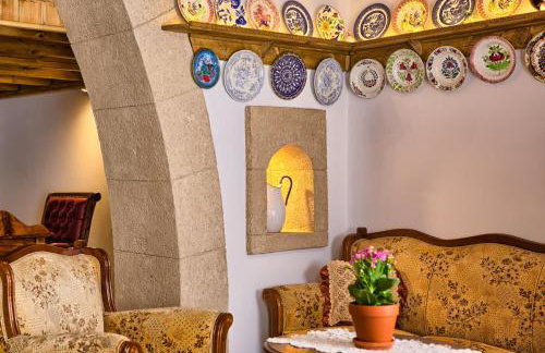 Stone Arch - Photo 8