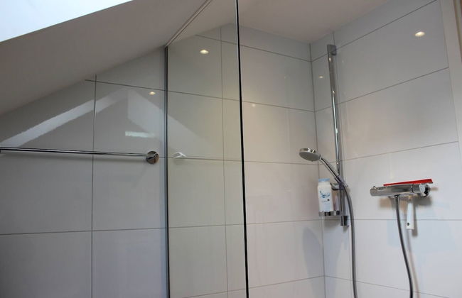 Completely Renovated Apartment Near the Train Station and the Center - Foto 25