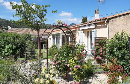 Eclats du Sud, villa les Cigales avec piscine, proche Cassis, meublé de tourisme 3 étoiles - Foto 5
