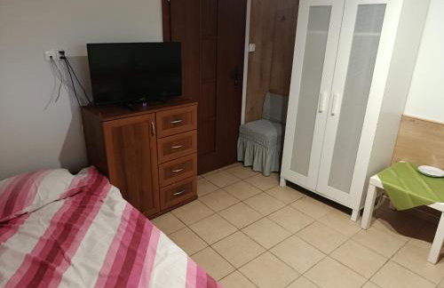 Fenix Grzybno pokoje pracownicze, rodzinne, typu standard,dłuższe pobyty - Foto 4