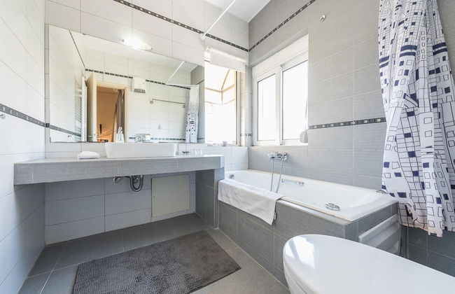 Luxury Home With Jacuzzi and Spectacular Sea Views for 8 Guests - Foto 15