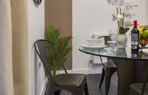 Station Side Sanctuary - 2BR Central Brighton Stay - Foto 26