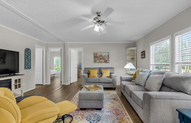 Beachin' Fun - Photo 17