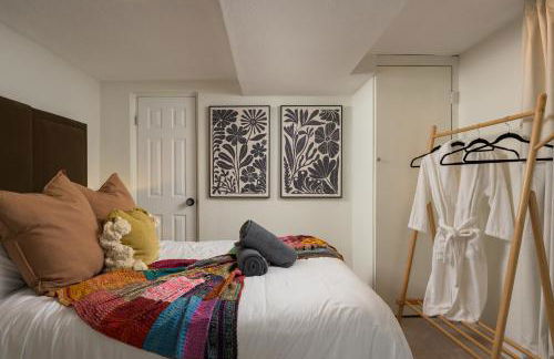 Stylish Denver Home w Fenced Yard Workspace DT - Foto 5