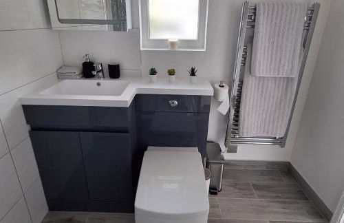 Lodge - Sleeps 2 - Pet friendly - Parking - Patio - Foto 11