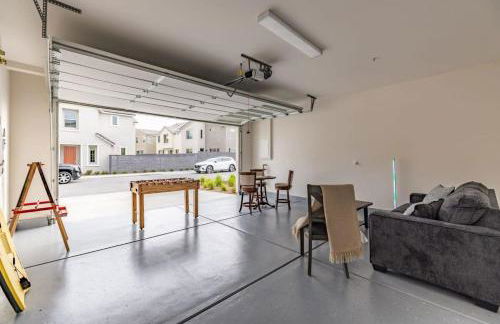 Marbella Lane - Elegant 5BR Home Rancho Mission - Photo 34