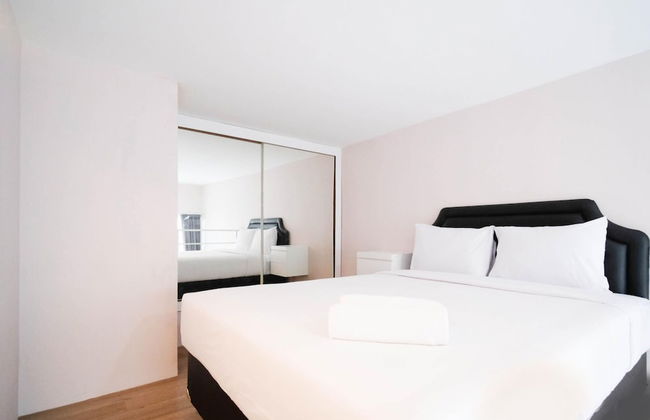 Comfy Studio Loft Connected To Mall At Icon Gresik Apartment - Foto 2