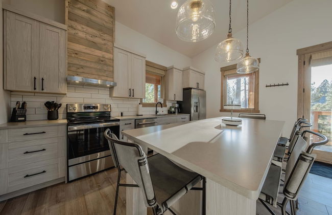 Wilderness Club Cabin Sleeps 7 - Photo 9