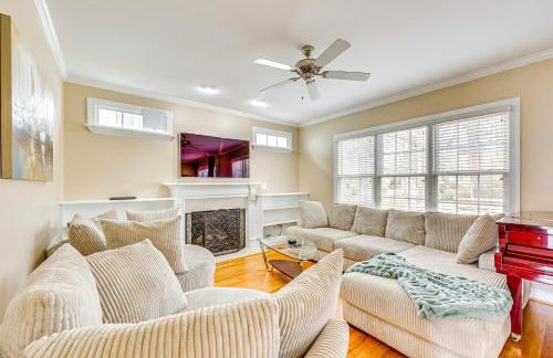 Less Than 9 Mi to Dtwn Raleigh Family Home with Pool Access - Foto 2
