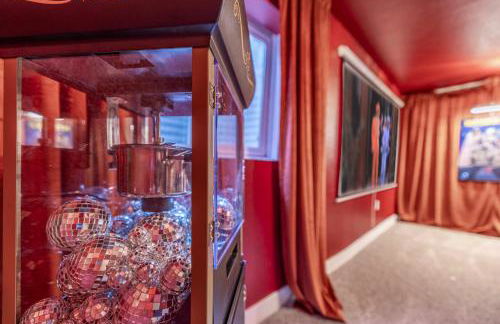 Movie Theater and Mini Golf with 2 King Beds - Foto 18