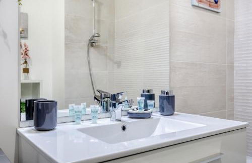 Luxueux Paris - Bagnolet - Les Lilas-Parking Gratuit - Foto 10